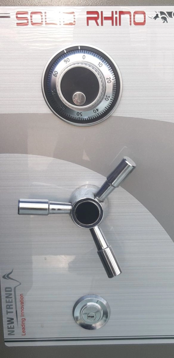 CÔNG TY TNHH KÉT SẮT PHÁT ĐẠT